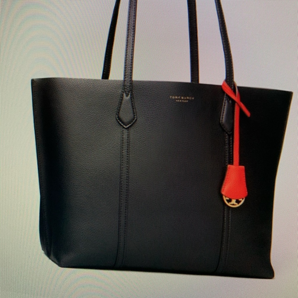 ***SOLD***TORY BURCH PERRY TRIPLE COMPARTMENT